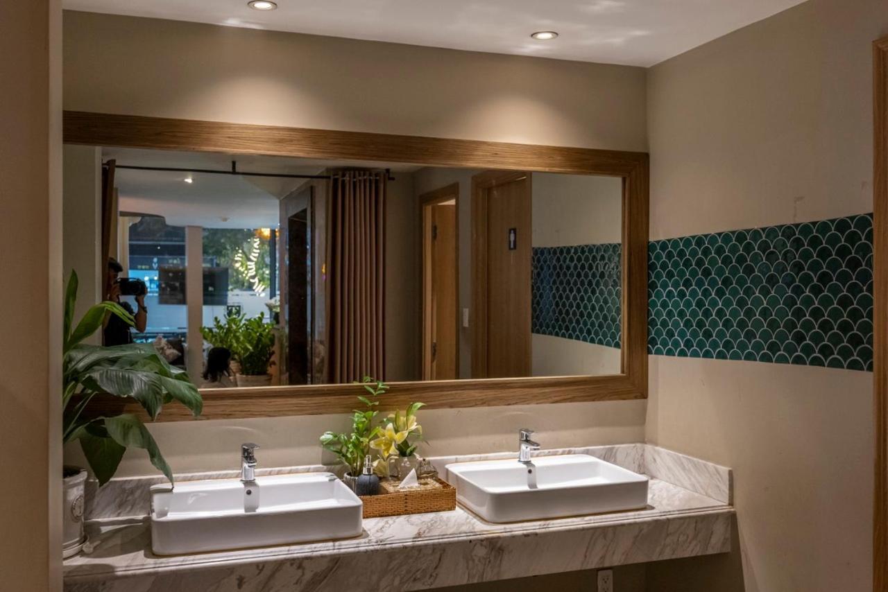 Thao Trang Laluxe Hotel Phu My Hung 胡志明市 外观 照片